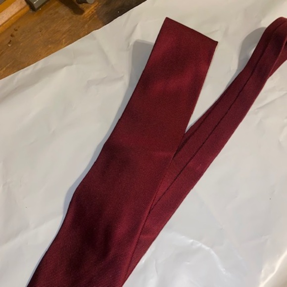 GUCCI SILK TIE - Picture 2 of 7